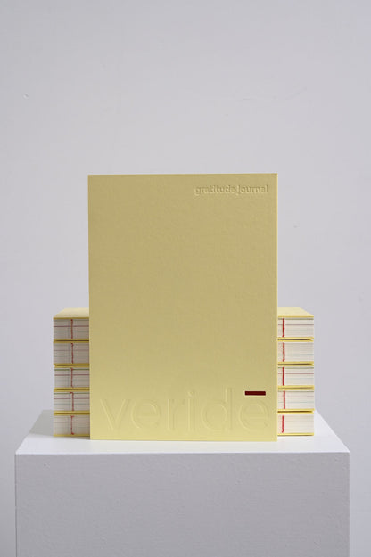 Gratitude journal · sorbet yellow