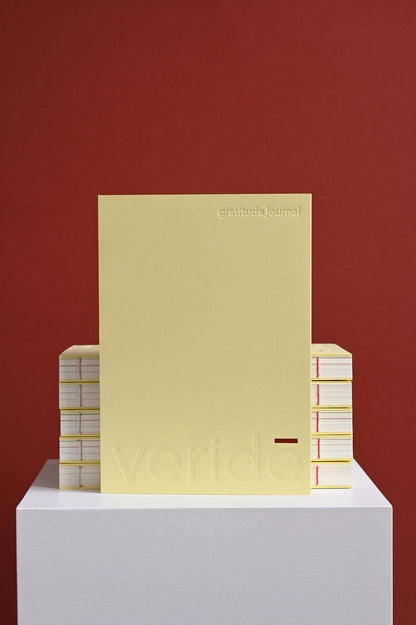 Gratitude journal · sorbet yellow